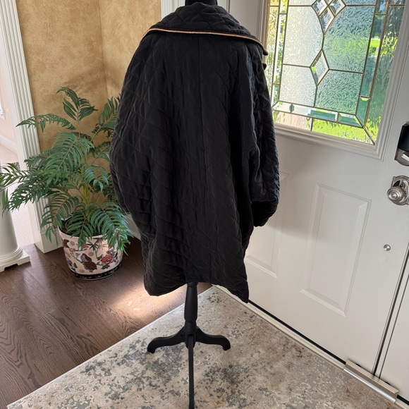 Black Quilted Women's Coat - Picture 2 of 5